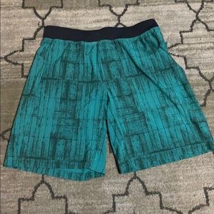 Lulu shorts size xl